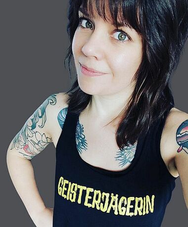 Das Bild zeigt die Autorin Marie Erikson